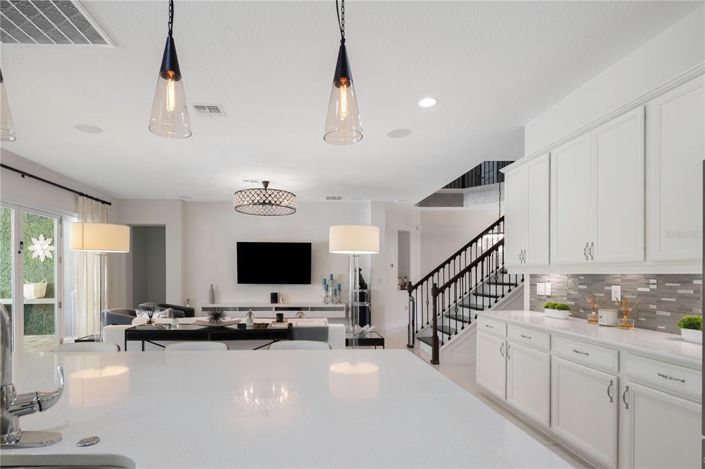 Image No.21-6 Bed House for sale