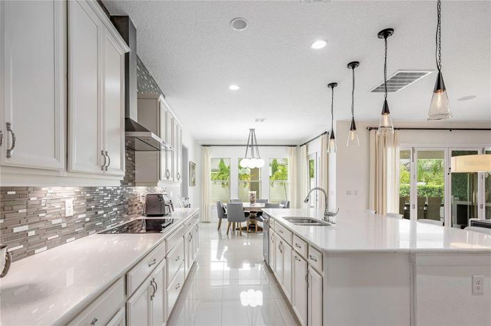 Image No.23-6 Bed House for sale