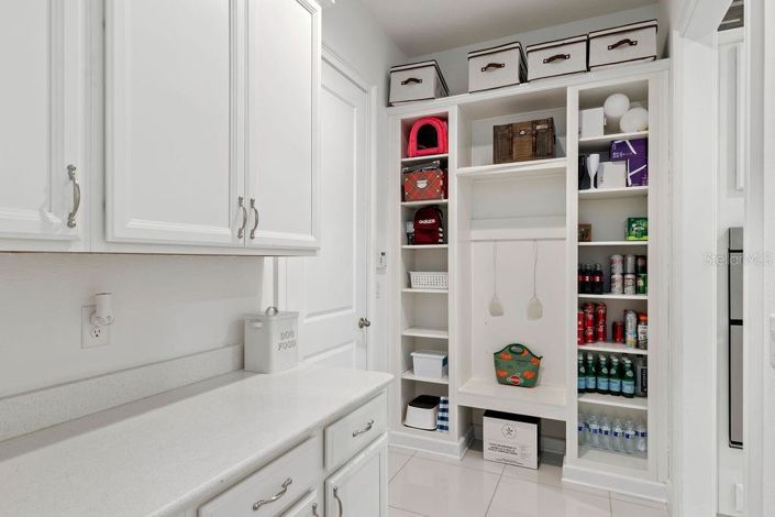 Image No.25-6 Bed House for sale