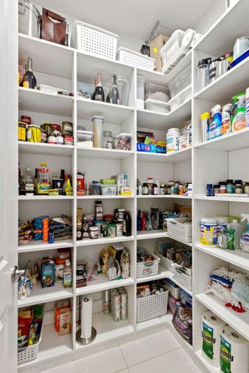 Image No.27-6 Bed House for sale