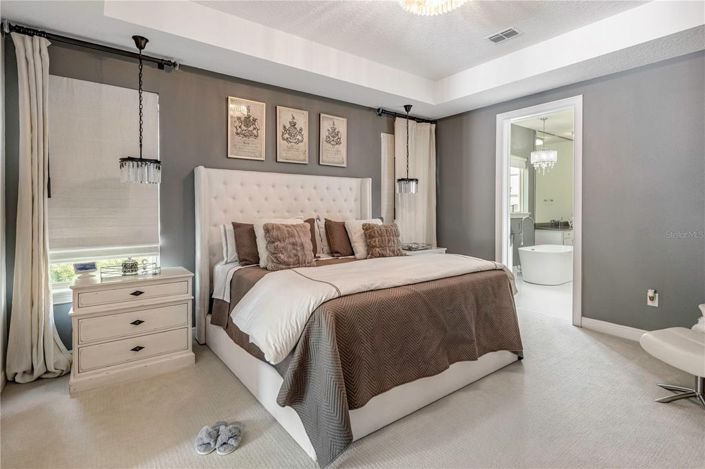 Image No.37-6 Bed House for sale