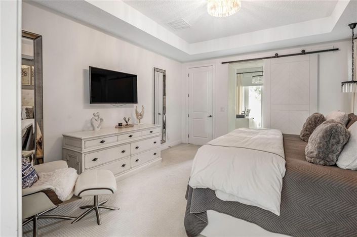 Image No.39-6 Bed House for sale