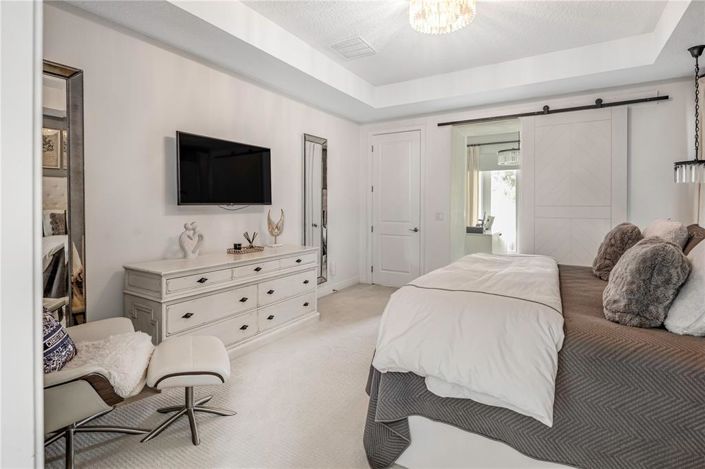 Image No.38-6 Bed House for sale