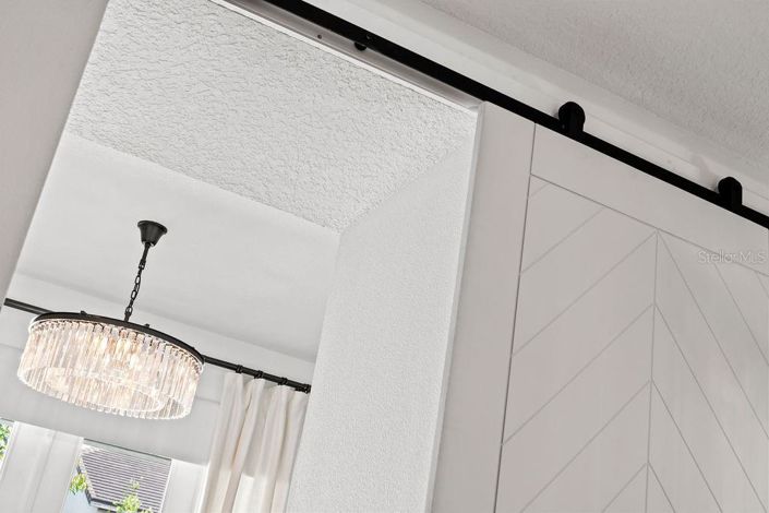 Image No.42-6 Bed House for sale