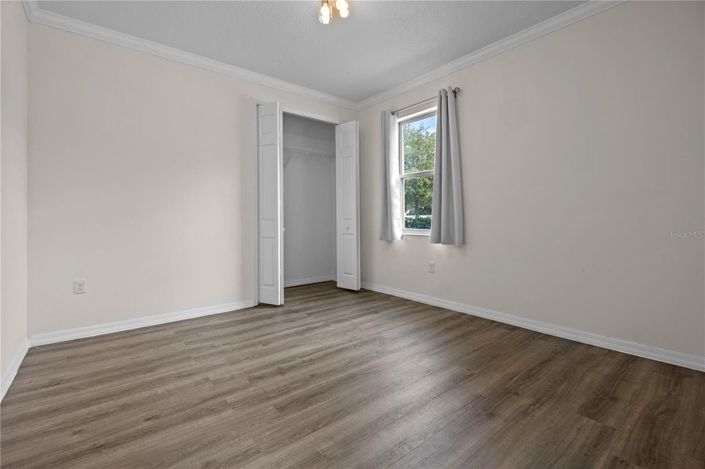 Image No.28-5 Bed House for sale