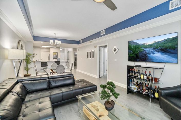 Image No.10-2 Bed Townhouse for sale