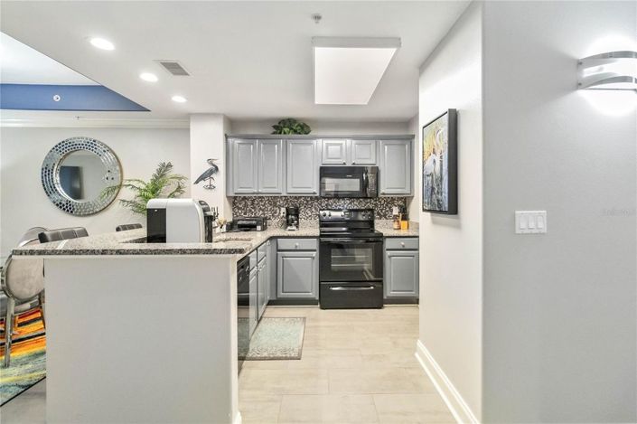 Image No.17-2 Bed Townhouse for sale