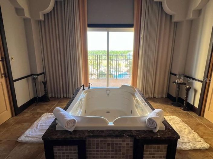 Image No.31-3 Bed Townhouse for sale