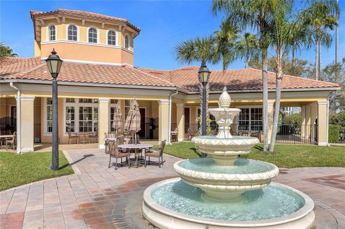 Image No.10-3 Bed Townhouse for sale