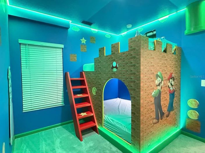 Image No.23-5 Bed Townhouse for sale