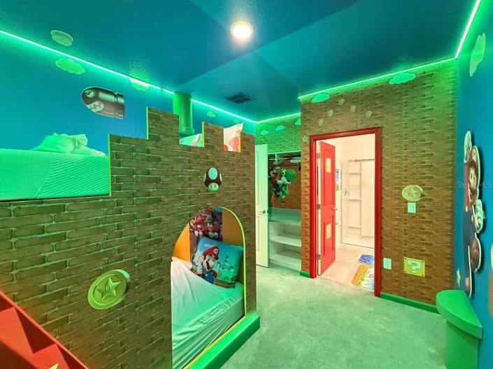 Image No.25-5 Bed Townhouse for sale