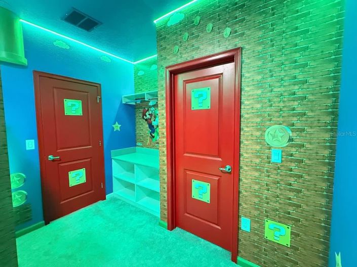 Image No.26-5 Bed Townhouse for sale