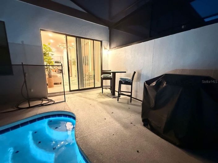 Image No.37-5 Bed Townhouse for sale