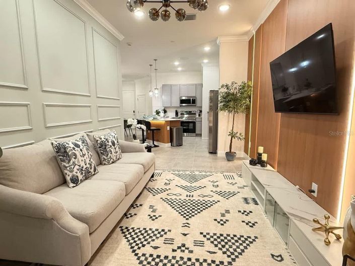 Image No.8-5 Bed Townhouse for sale