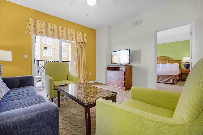 Image No.11-3 Bed Townhouse for sale