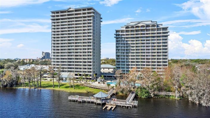 Image No.33-2 Bed Townhouse for sale