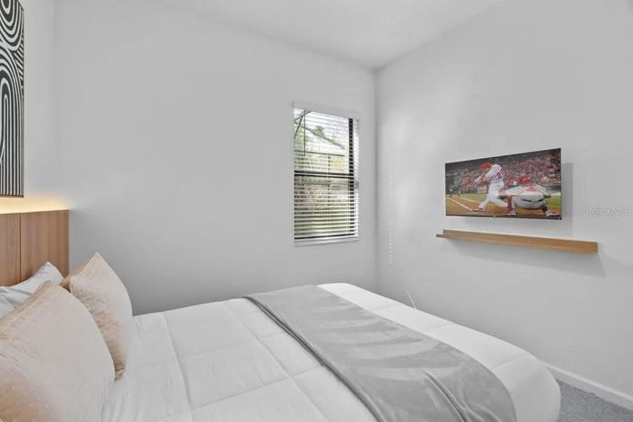 Image No.12-5 Bed Townhouse for sale