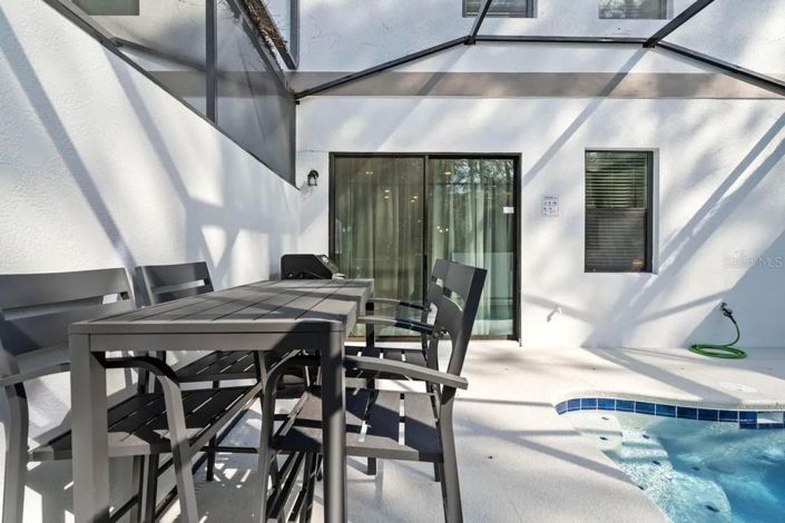 Image No.22-5 Bed Townhouse for sale