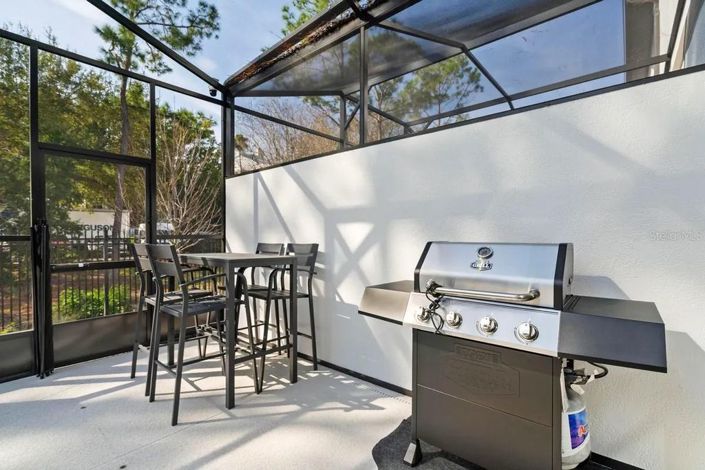 Image No.23-5 Bed Townhouse for sale