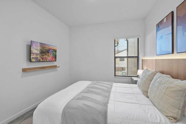 Image No.25-5 Bed Townhouse for sale