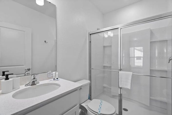 Image No.26-5 Bed Townhouse for sale