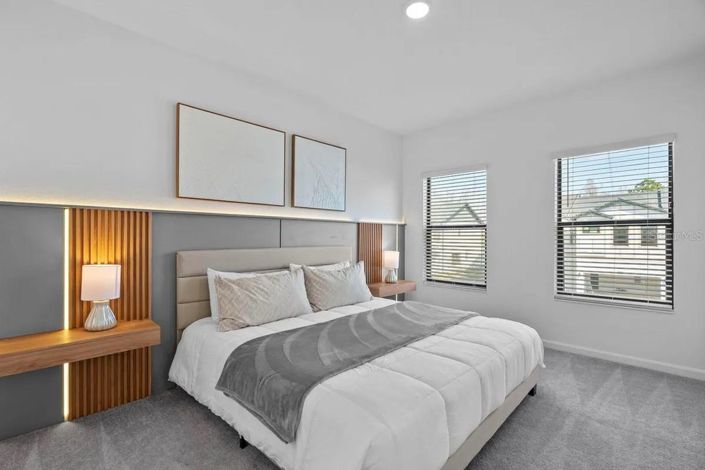 Image No.27-5 Bed Townhouse for sale