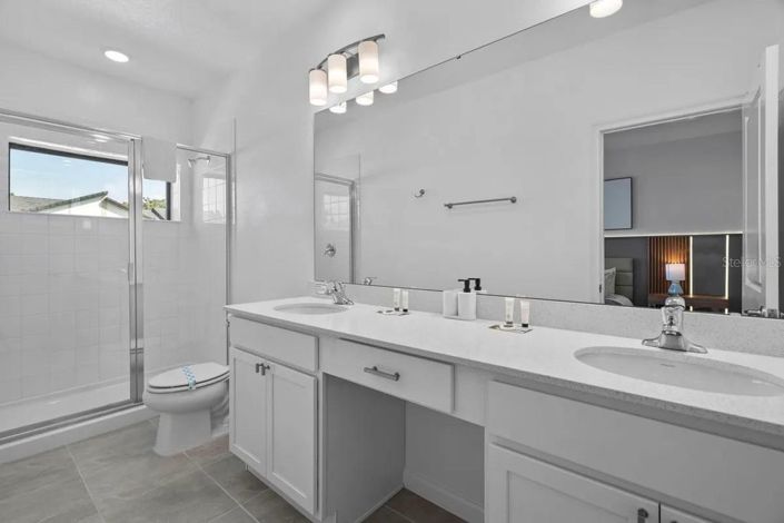 Image No.30-5 Bed Townhouse for sale