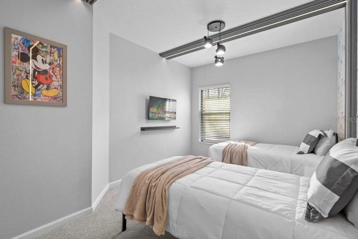 Image No.32-5 Bed Townhouse for sale