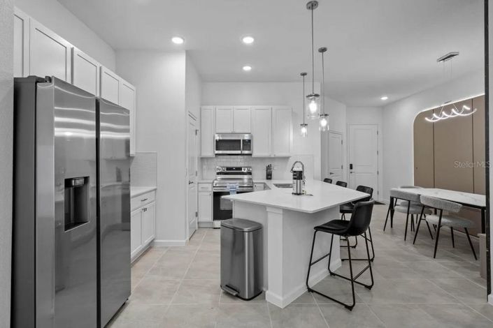 Image No.7-5 Bed Townhouse for sale