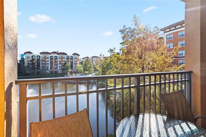 Image No.6-2 Bed Townhouse for sale