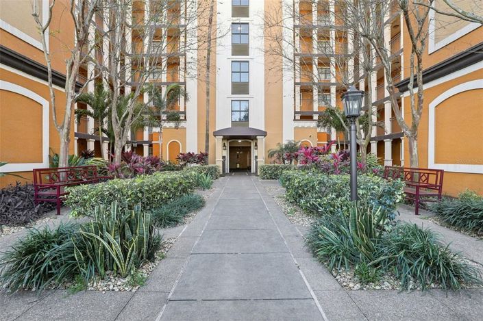 Image No.2-2 Bed Townhouse for sale