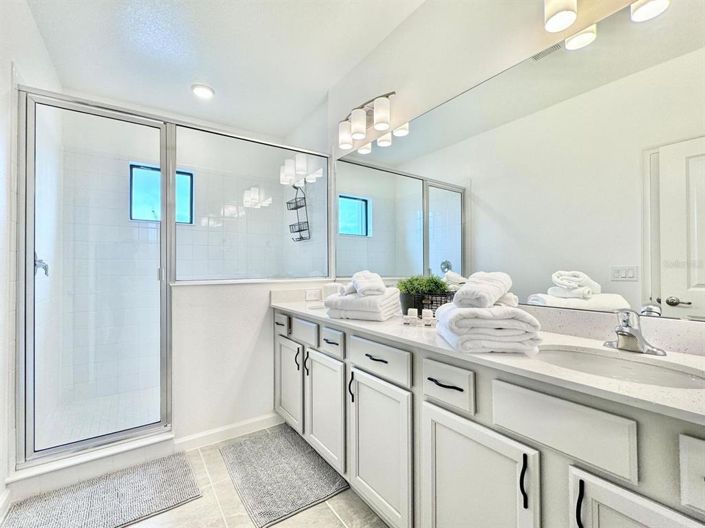 Image No.25-5 Bed House for sale