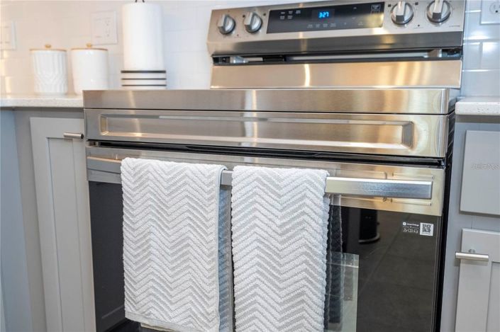 Image No.21-5 Bed Townhouse for sale