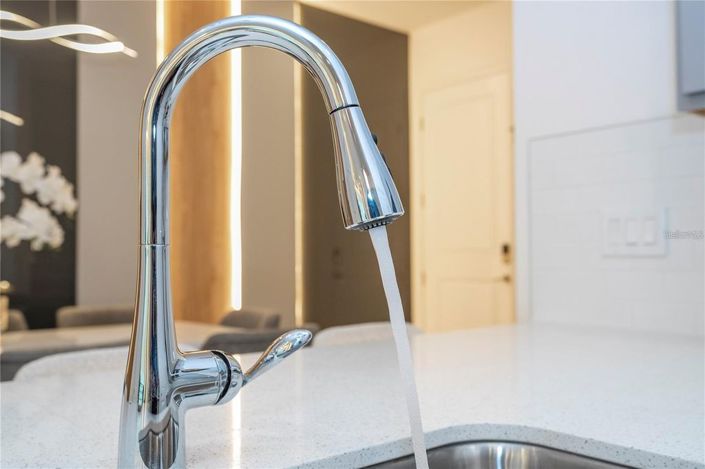 Image No.22-5 Bed Townhouse for sale