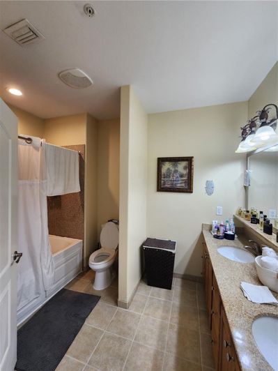 Image No.24-2 Bed Townhouse for sale