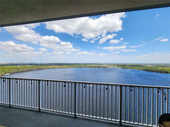 Image No.39-2 Bed Townhouse for sale