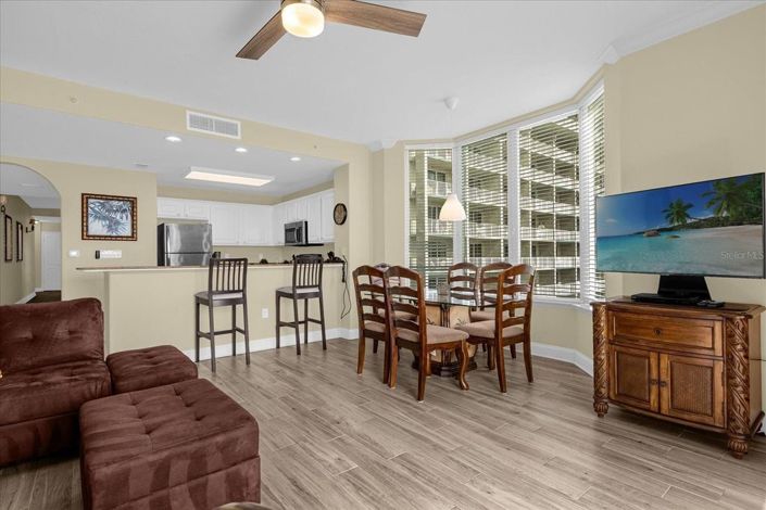 Image No.13-2 Bed Townhouse for sale