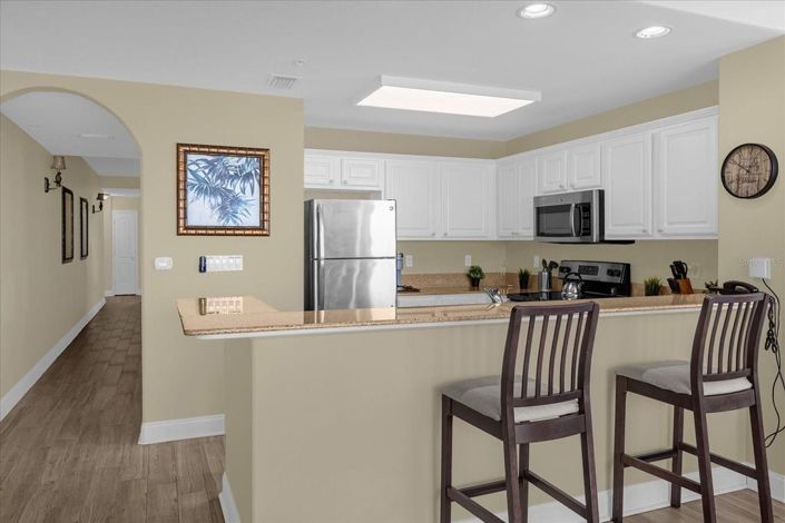 Image No.15-2 Bed Townhouse for sale