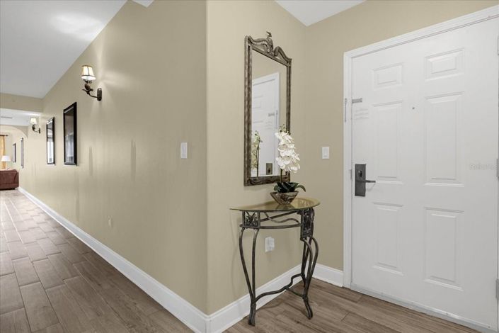 Image No.19-2 Bed Townhouse for sale