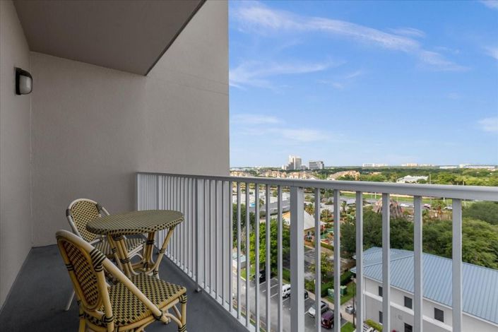 Image No.21-2 Bed Townhouse for sale