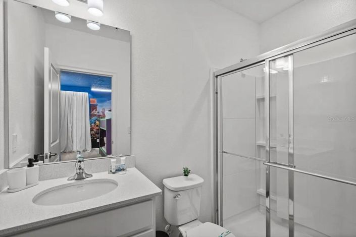 Image No.16-5 Bed Townhouse for sale