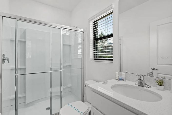 Image No.19-5 Bed Townhouse for sale