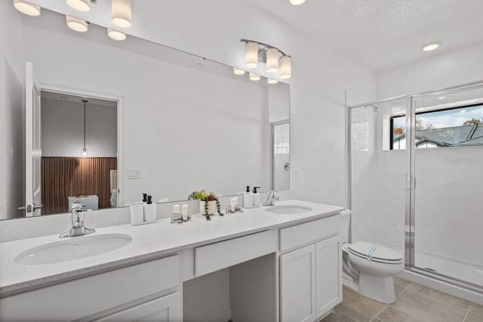 Image No.26-5 Bed Townhouse for sale