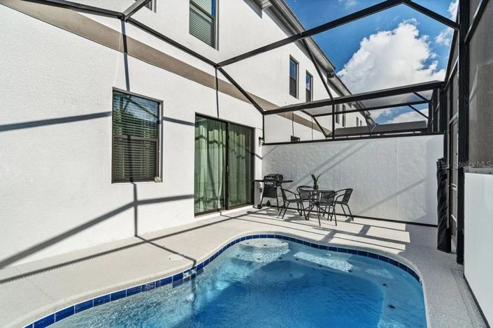 Image No.32-5 Bed Townhouse for sale