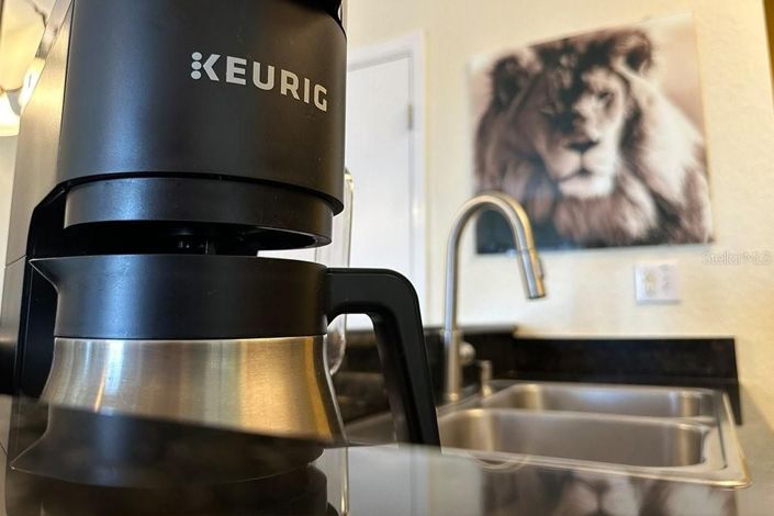 Image No.14-3 Bed Townhouse for sale