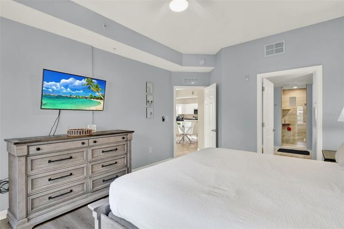 Image No.18-3 Bed Townhouse for sale