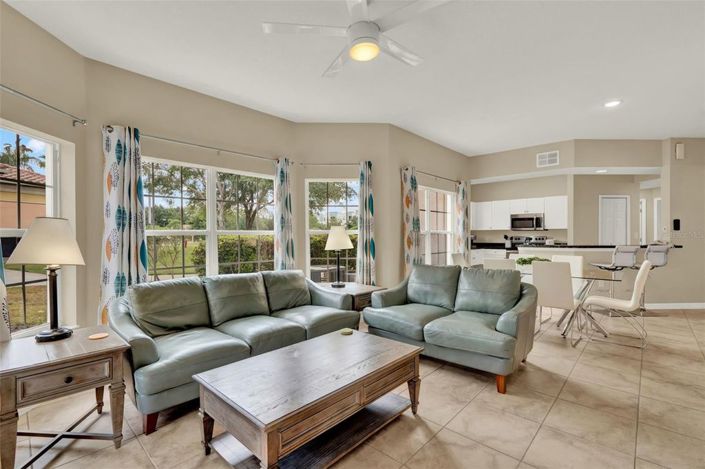 Image No.4-3 Bed Townhouse for sale