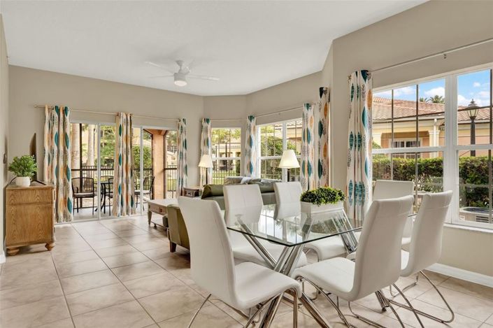 Image No.7-3 Bed Townhouse for sale