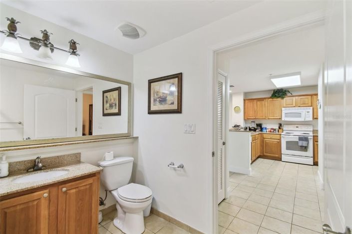 Image No.18-2 Bed Townhouse for sale