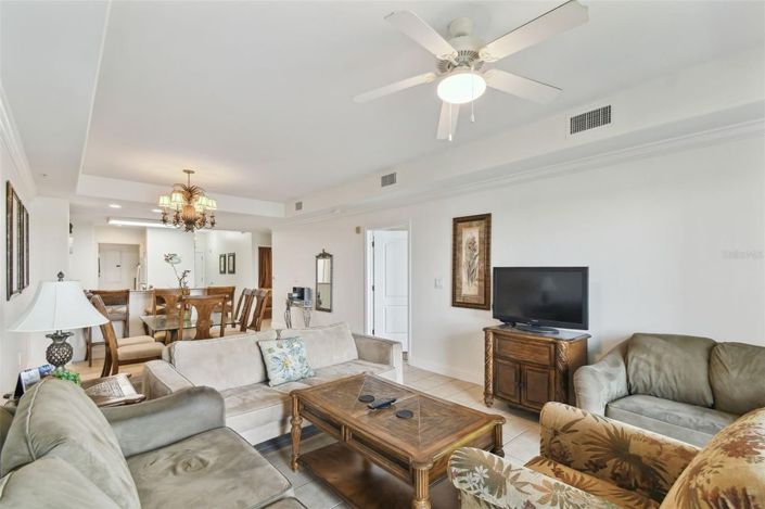 Image No.32-2 Bed Townhouse for sale